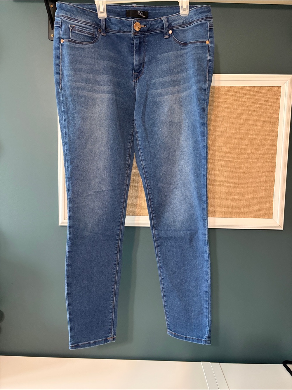 1822 Denim Women's Light Blue Stretch Skinny Jeans